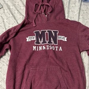 maroon minnesota sweatshirt, size small